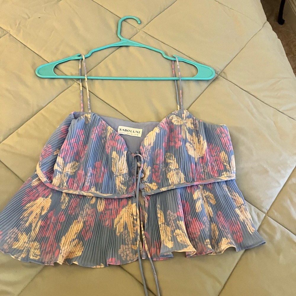 Sabo Skirt Blue Floral Pleated Top